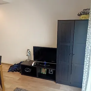 Apartament Przytulne - 2 Pokoje,parking,blisko Centrum-6km,tramwaj, Nflix, Park, Spokoj,, Wrocław